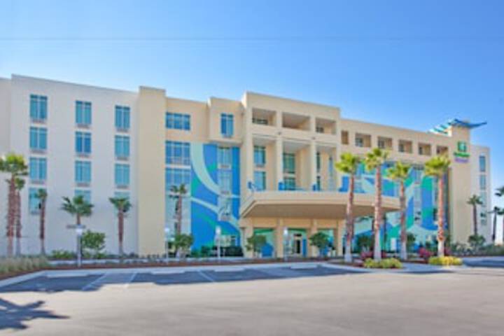 Holiday Inn Resort Fort Walton Beach, An IHG Hotel - thumb 0