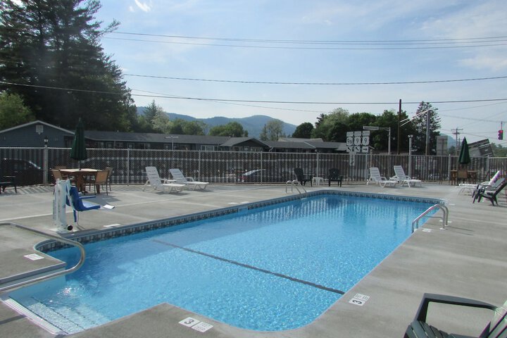 The Lake George Inn - thumb 4