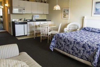 Beachcomber Resort - thumb 0