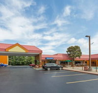 Days Inn by Wyndham Bristol - Accommodation Denver