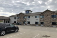 Cobblestone Inn  Suites - Denison - Oak Ridge