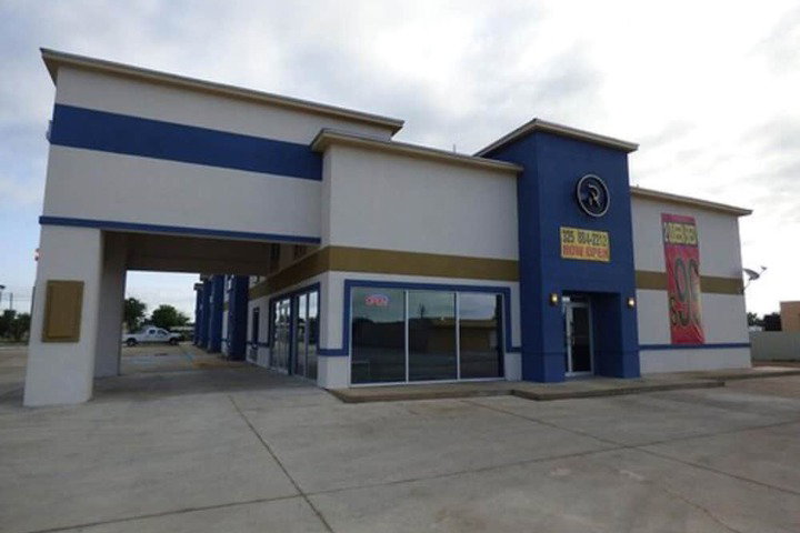 The Republic Hotel - thumb 1