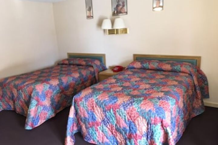 Colonade Motel - thumb 6