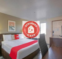 OYO Woodland Hotel  Suites - Accommodation Denver
