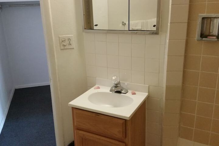 Essex House Motel - thumb 5