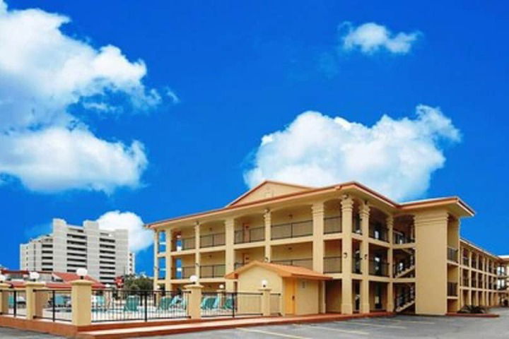 Fairway Inn - thumb 3