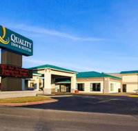Quality Inn  Suites Moline - Quad Cities - Accommodation Denver
