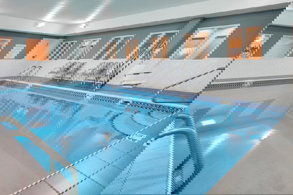 Holiday Inn Express Hotel & Suites Clinton, An IHG Hotel - thumb 1