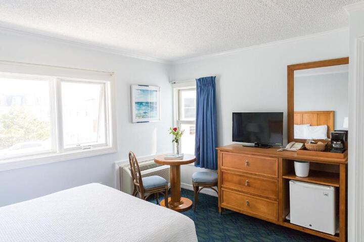 Sea Crest Inn - thumb 2