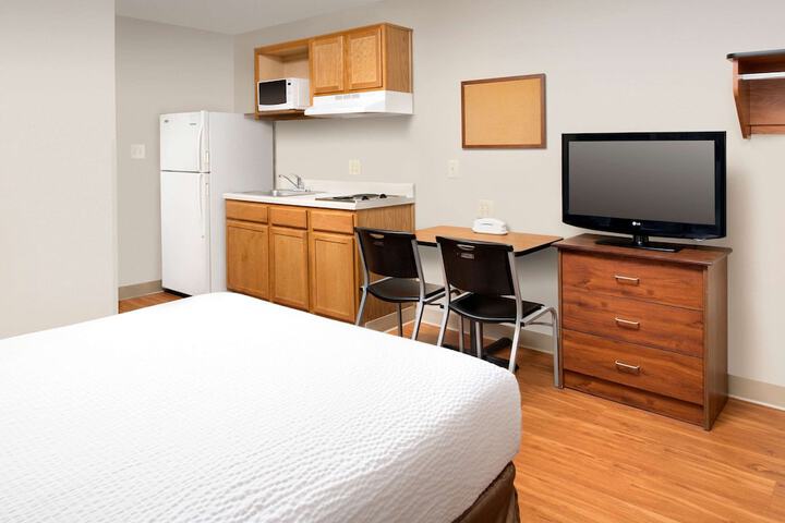 WoodSpring Suites Kansas City South - thumb 6