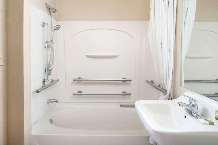 WoodSpring Suites Kansas City South - thumb 3