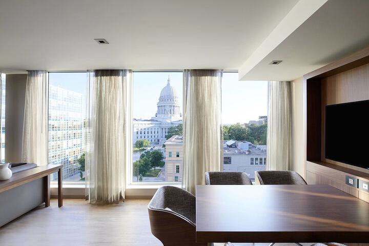 AC Hotel By Marriott Madison Downtown - thumb 7