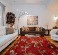 Brookline Village Townhouse by STARS of Boston - Accommodation Denver