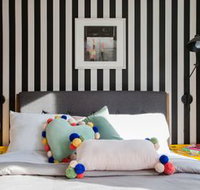 Studio Apartment in Brookline - Accommodation Denver