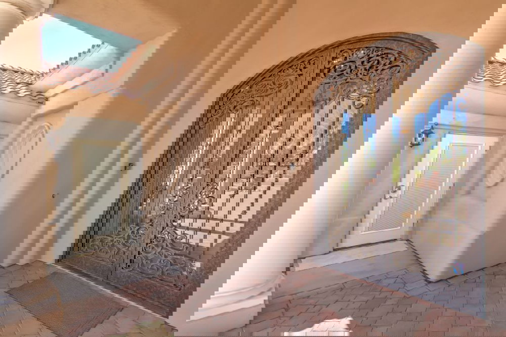 Hayden Manor - thumb 0