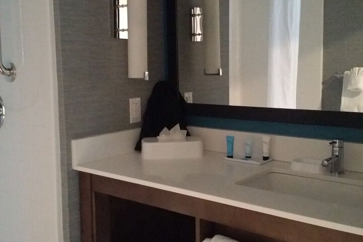 South Bay Inn And Suites - thumb 4