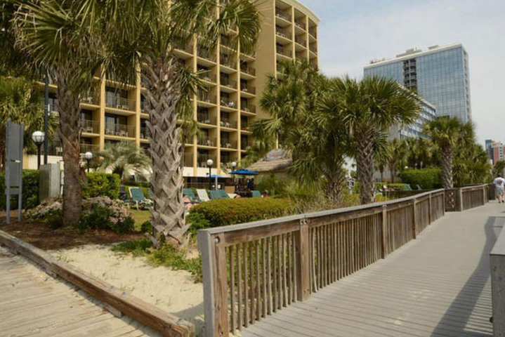 Holiday Pavilion Condo Tower By Elliott Beach Rentals - thumb 1