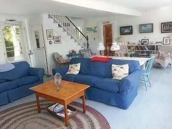 Barnacle On Bucks Harbor - Four Bedroom Home - thumb 0