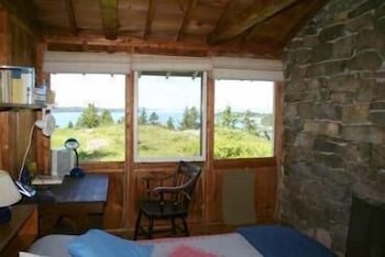 Weiss Upper Cottage Three Bedroom Home - thumb 4