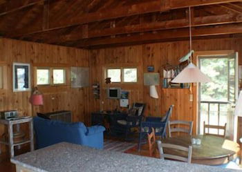 Dow Road Waterfront Cottage - One Bedroom Home - thumb 1