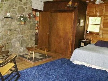 Deer Meadow - Three Bedroom Home - thumb 1