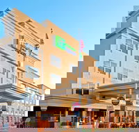 Holiday Inn Express Woodbridge an IHG Hotel - Accommodation Denver