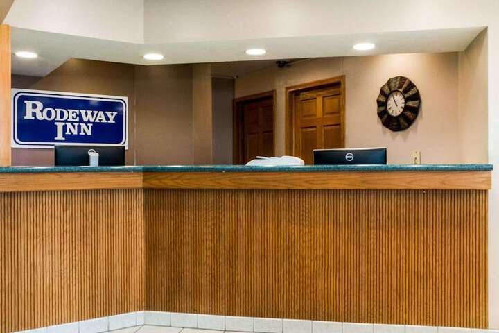 Rodeway Inn Fargo - thumb 4