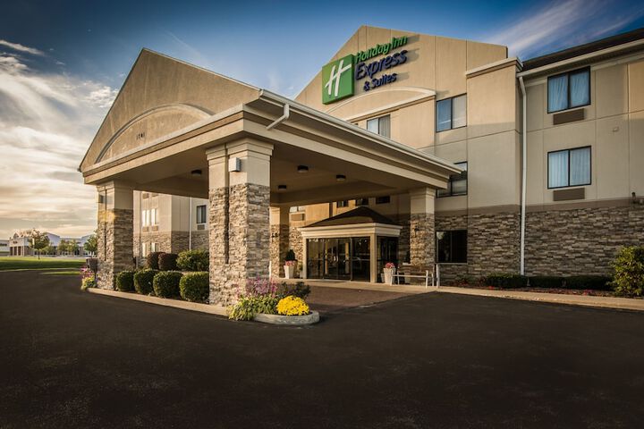 Holiday Inn Express & Suites South Haven, An IHG Hotel - thumb 1