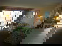 Ocean Villas Beach Resort a VRI resort