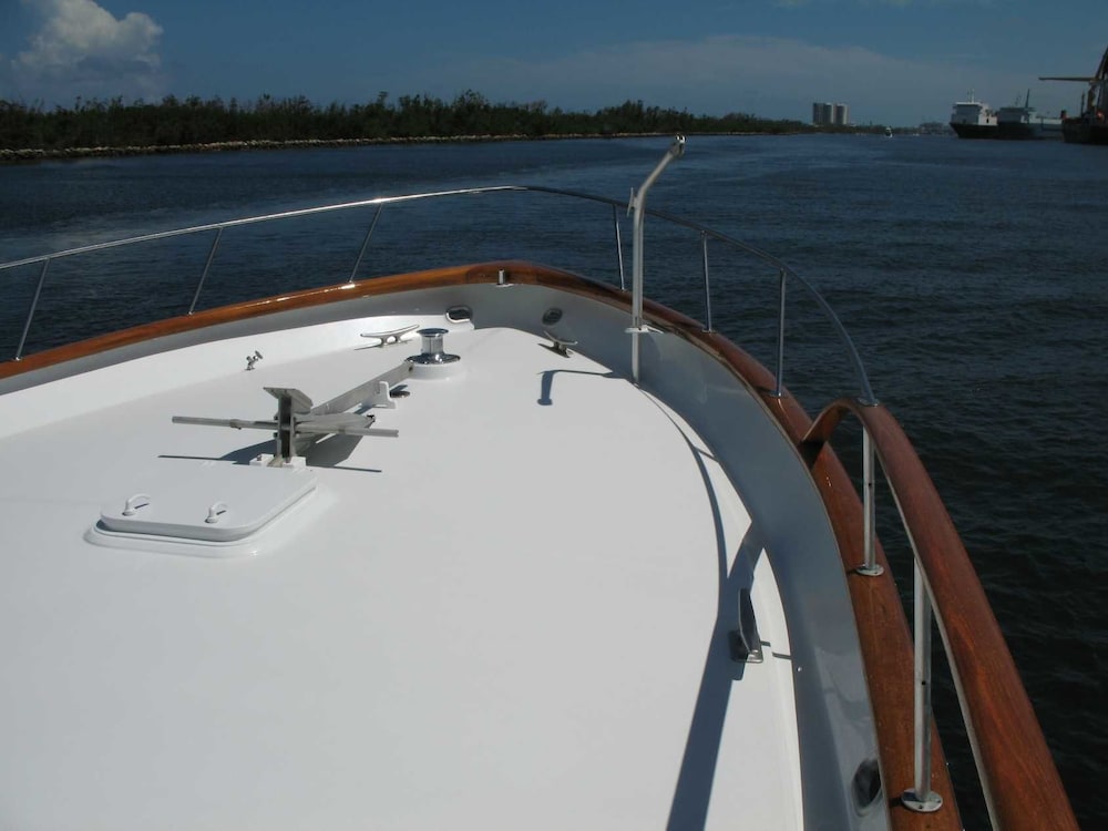 1965 76ft Burger Motor Yacht FantaSea - thumb 1