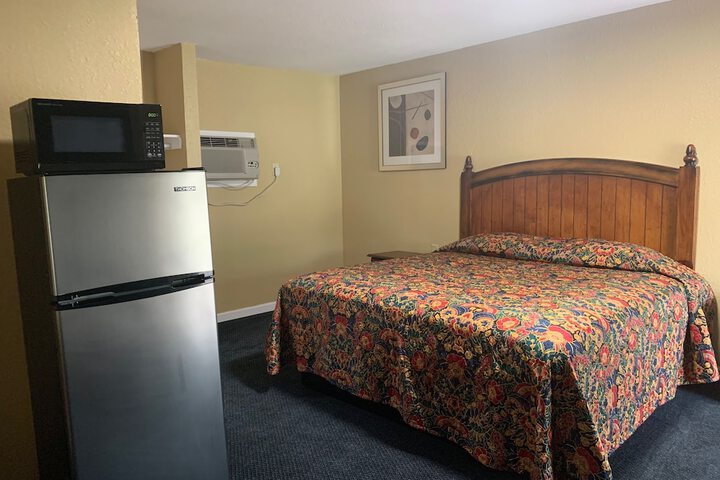 Economy Inn Motel - thumb 3