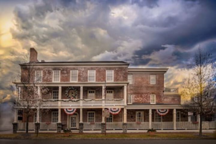 The Chester Publick House Restaurant And Inn - thumb 0