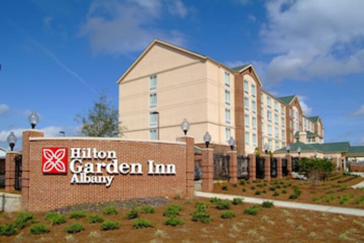 Hilton Garden Inn Albany - thumb 0