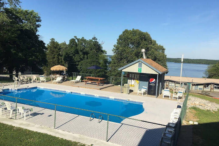 Buzzard Rock Resort & Marina - thumb 5