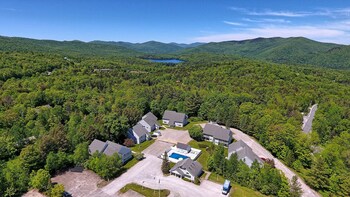 KCIS 532 Summer Suite! Modern Pool 2RM 2BA Mtn Bike - thumb 2