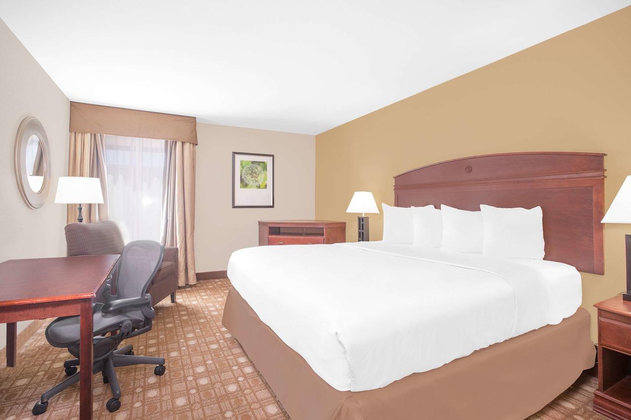 Baymont By Wyndham Augusta West - thumb 38