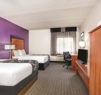 La Quinta by Wyndham Atlanta Roswell - Accommodation Denver