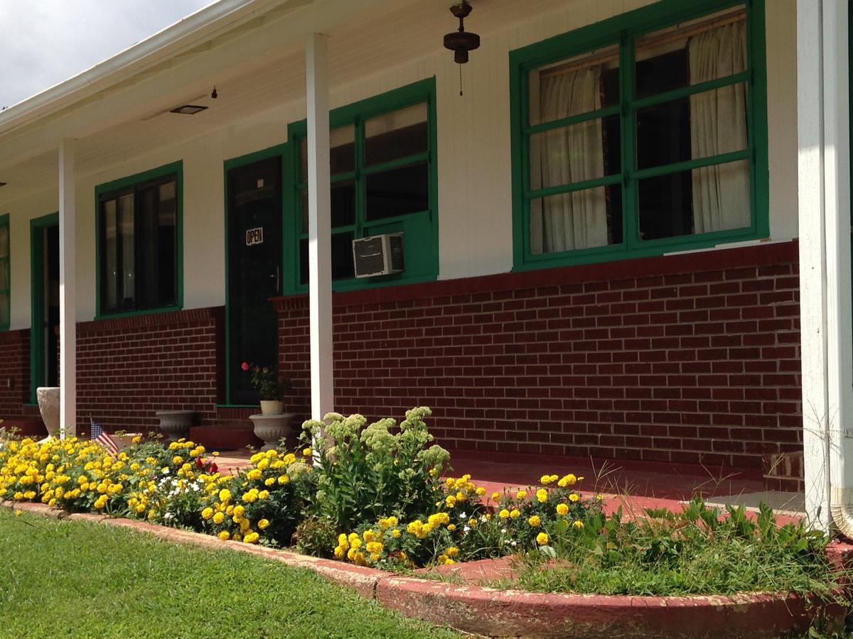 Lakeside Inn - thumb 4