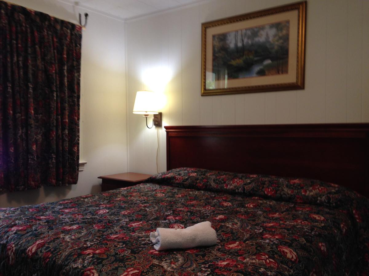 Lakeside Inn - thumb 22