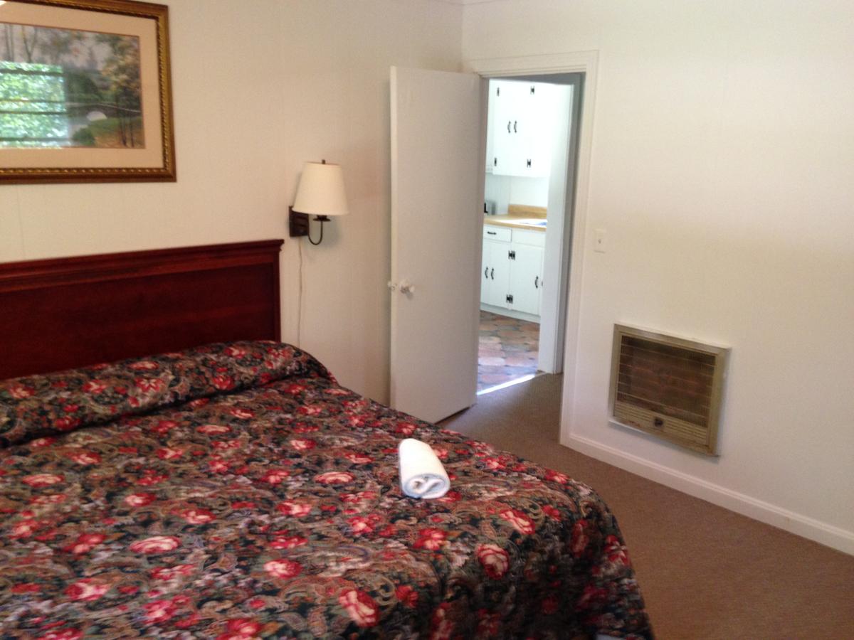 Lakeside Inn - thumb 20