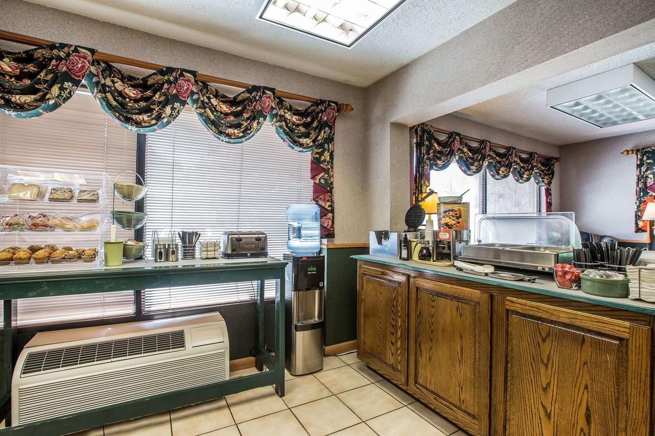 Quality Inn & Suites Mount Chalet - thumb 28