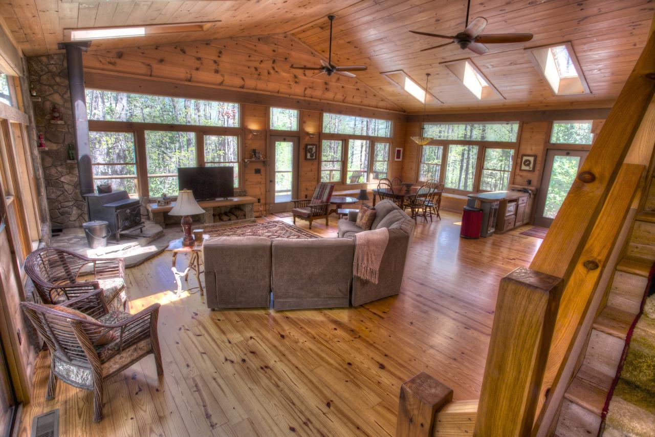 Bogg's Mountain Lodge Cabin - thumb 25