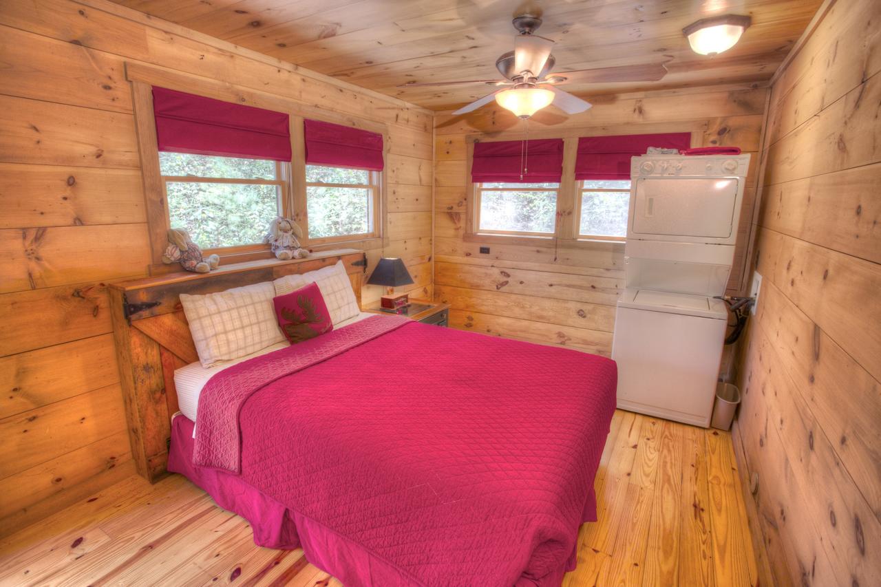 Bogg's Mountain Lodge Cabin - thumb 15