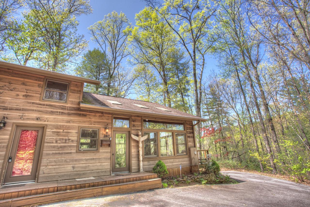 Bogg's Mountain Lodge Cabin - thumb 5