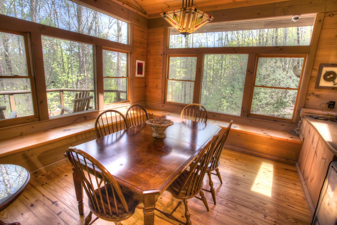 Bogg's Mountain Lodge Cabin - thumb 26