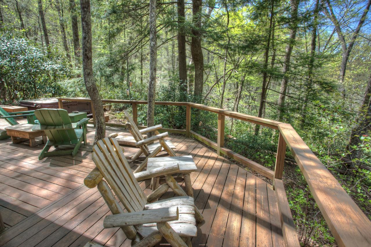 Bogg's Mountain Lodge Cabin - thumb 1