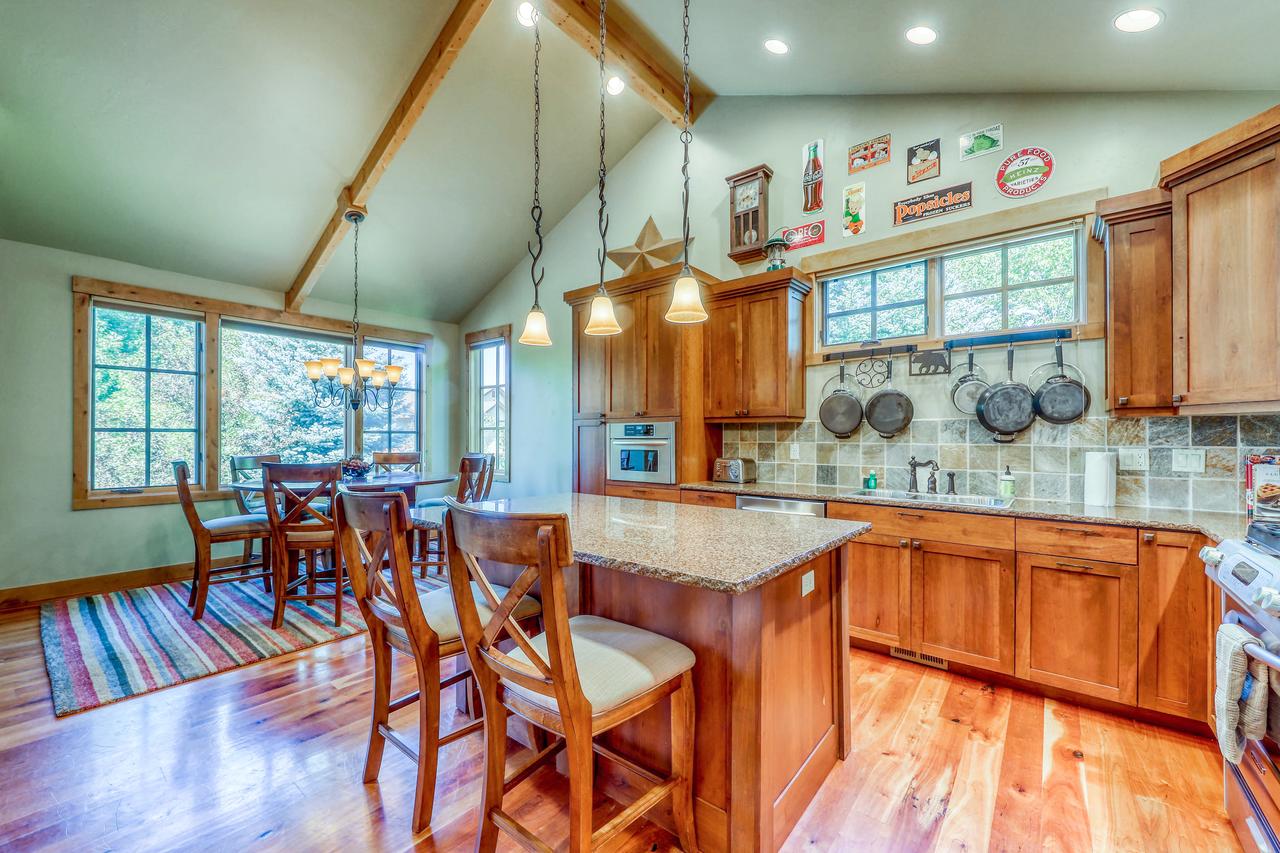 Greystone Getaway - thumb 1