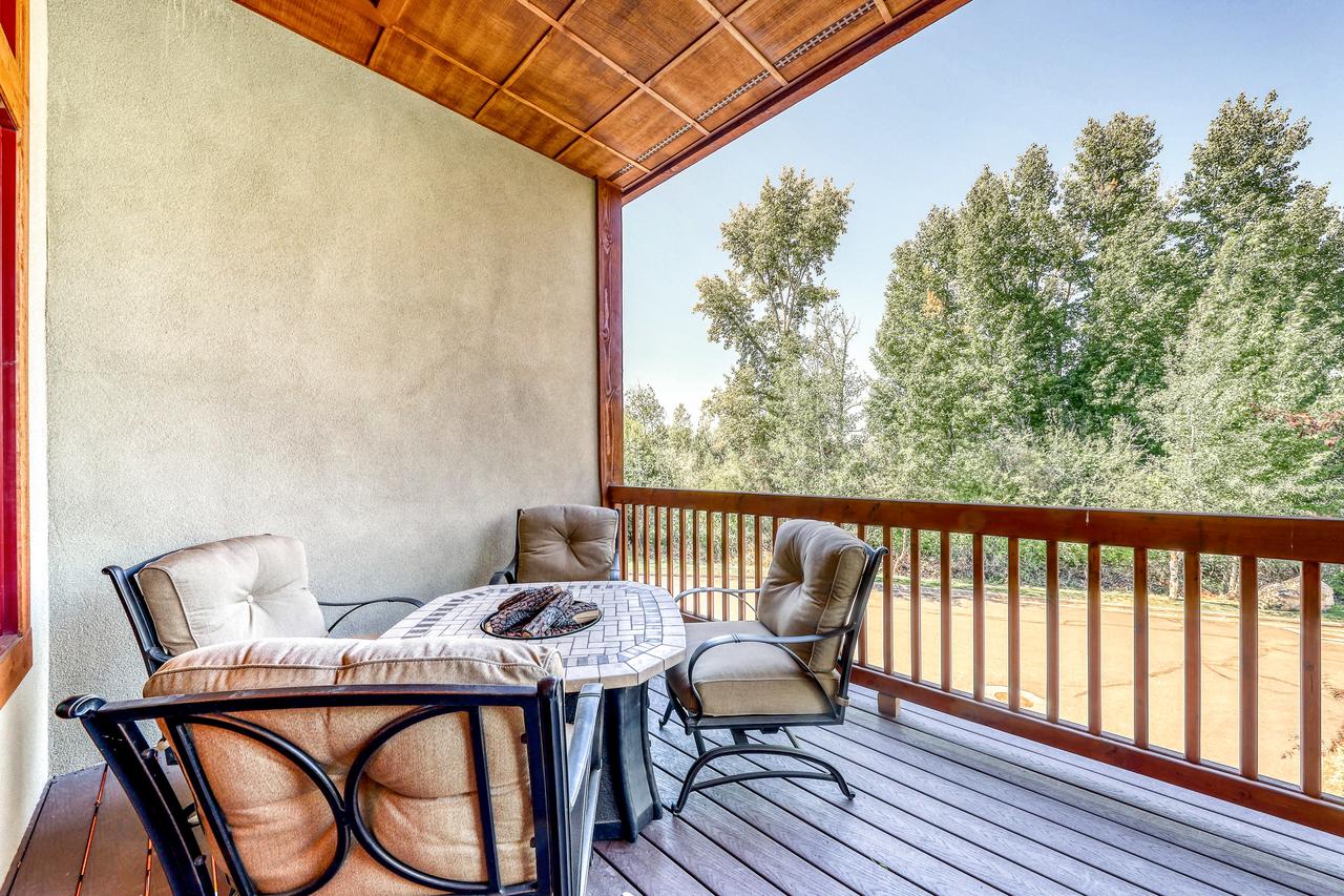 Greystone Getaway - thumb 2