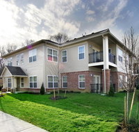 Charwood Suites - Accommodation Denver