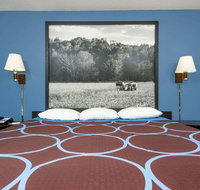 Super 8 by Wyndham Columbus - Accommodation Denver